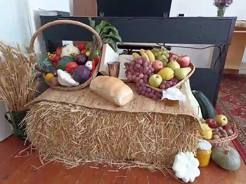 Dekoratív kép a gyülekezetről